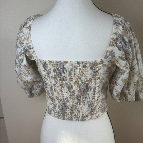 Abercrombie & fitch Floral Puff Sleeve Top size M - Picture 5 of 12